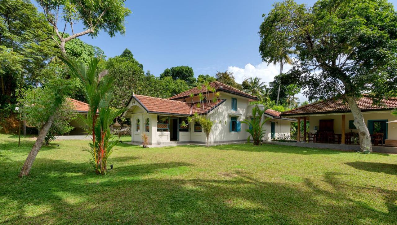 Stuthi Villa Аханґама Екстер'єр фото